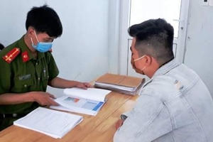 Siêu lừa chuyên dụ nạn nhân sập bẫy với chiêu trúng thưởng iPhone 12 Pro Max