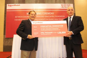 Quảng Nam: Hỗ trợ 50.000 USD mua thiết bị y tế cho các bệnh viện miền núi