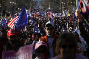 “Biển” người ủng hộ ông Trump tuần hành dậy sóng thủ đô Washington