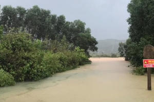 Mưa xối xả, Hà Tĩnh ban hành công điện khẩn sơ tán dân vùng nguy hiểm