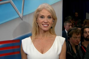 Chiến dịch tranh cử của tỷ phú Trump thừa nhận thua xa bà Clinton