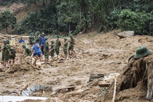 Vụ sạt lở ở thủy điện Rào Trăng 3: Quặn lòng tìm đồng đội
