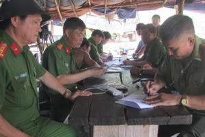 Hàng loạt cán bộ kiểm lâm đã “nhúng chàm” trong vụ Phượng "râu" như thế nào?