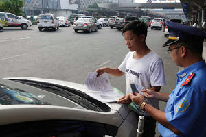 TP HCM: Xe khách, xe buýt, Grap, taxi tiếp tục tạm ngưng hoạt động