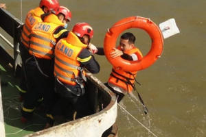 Hà Nội: Xây dựng phương án giả định, diễn tập chữa cháy và cứu người bị nạn trên sông Hồng