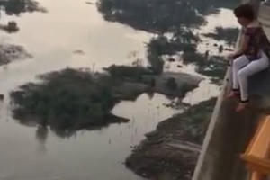 Hải Phòng: Một người phụ nữ nhảy cầu Bính tự tử