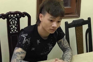 Khá "bảnh" đánh bạc chuẩn bị ra hầu tòa