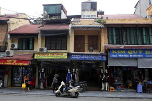 Hà Nội: Nhà phố cổ được "khoác áo mới" Hà Nội: Nhà phố cổ được "khoác áo mới"