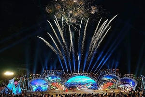 Hải Phòng 'cháy' hết mình trong đêm hội 'Điểm đến thành công'