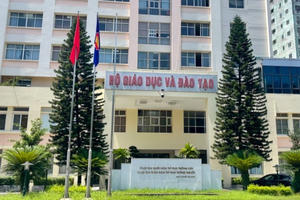 Bộ Giáo dục và Đào tạo yêu cầu không chúc Tết lãnh đạo, hỗ trợ sinh viên mua vé xe tại trường