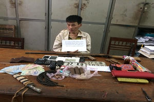 Nghệ An: Tự chế súng đạn, mìn để buôn ma túy