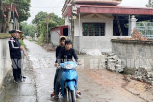 Bắt giam 2 đối tượng ‘‘nghiện ma túy’’ đột nhập đình làng trộm hòm công đức