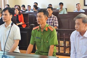 Tòa sơ thẩm trả hồ sơ, yêu cầu thay đổi tội danh với nhiều bị cáo vụ Navibank Bạc Liêu