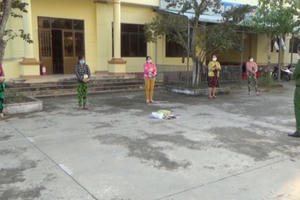 Bạc Liêu: Bắt giữ 6 đối tượng đánh bài và ghi lô đề