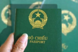Giấy tờ xuất nhập cảnh: Sẽ có Hộ chiếu tạm thời