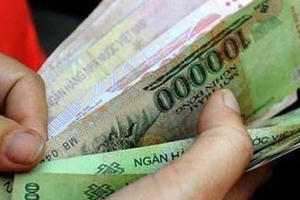 Đầu năm 2018 bắt đầu tăng lương tối thiểu vùng