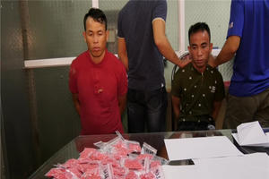 Lào Cai: Bắt giữ hai đối tượng tàng trữ số lượng "khủng" ma tuý