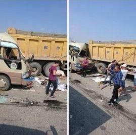 Hà Nội: Xe khách đâm đuôi xe tải, tài xế tử vong cùng nhiều người khác bị thương