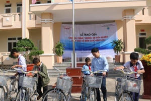 Chương trình “Chung tay xóa nghèo pháp luật về biên giới, biển đảo 2019” đến với bà con huyện đảo Phú Quốc