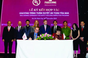Phúc Khang và UL ký kết hợp tác chương trình Thẩm định an toàn tòa nhà Phúc Khang và UL ký kết hợp tác chương trình Thẩm định an toàn tòa nhà