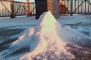 Lào Cai: Băng giá phủ trắng đỉnh Fansipan