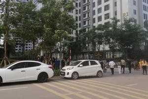 Bé gái 11 tuổi nghi rơi từ tầng 39 chung cư xuống đất tử vong thương tâm