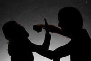 Hà Nội: Chồng đâm vợ tử vong rồi uống thuốc diệt cỏ