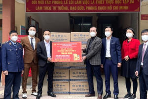 Công ty TADAPHACO trao tặng 1.400 hộp thuốc Đông y hỗ trợ tỉnh Hà Giang chống dịch Covid 19