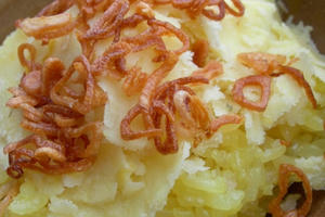 Gia Lai: Ăn xôi của đoàn từ thiện, nhiều người nhập viện nghi ngộ độc thực phẩm