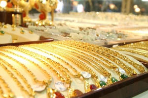 Giá vàng hôm nay 7/6: Vàng trong nước ít biến động, ngược chiều giá vàng thế giới