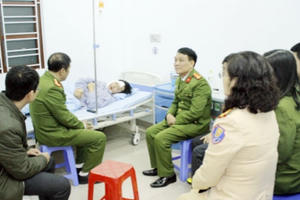Vụ phó trưởng Công an phường bị đâm trọng thương ở Hải Phòng: Thêm 2 cảnh sát phải điều trị phơi nhiễm HIV Vụ phó trưởng Công an phường bị đâm trọng thương ở Hải Phòng: Thêm 2 cảnh sát phải điều trị phơi nhiễm HIV