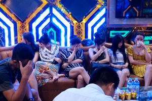 Công an Quảng Bình đột kích đường dây gái gọi, bay lắc quy mô lớn