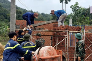 Chiến dịch Quang Trung: Người dân Măng Ri vui mừng đón Tết trong những ngôi nhà mới