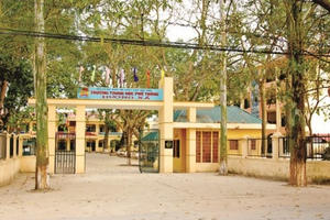 Kỳ 1: Dính hàng loạt sai phạm nghiêm trọng, Hiệu trưởng trường THPT Dương Xá bị "kiểm điểm"!