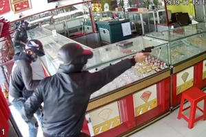 Pháp luật Plus 6AM: Cháu bé 6 tuổi bị sát hại dã man ở Tuyên Quang, Goo Hara tử vong tại nhà riêng