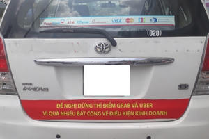 Bản tin Pháp luật Plus: Taxi thường và taxi công nghệ, câu chuyện cạnh tranh và vấn đề pháp lý