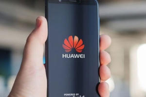 "Sự cố Huawei" ảnh hưởng thế nào đến các nhà bán lẻ điện thoại di động Việt?