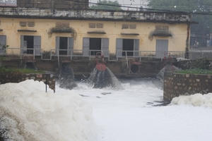 Hà Nam phát thông báo khẩn về ô nhiễm nước sông Hà Nam phát thông báo khẩn về ô nhiễm nước sông