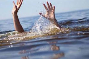 Quảng Ninh: Nam thanh niên đuối nước bất thường khi đi tắm tại bể bơi đông người