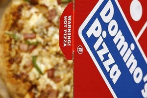Domino’s Pizza dùng nguyên liệu hết ''đát'' phạt 4 triệu chưa hợp lý? Domino’s Pizza dùng nguyên liệu hết ''đát'' phạt 4 triệu chưa hợp lý?