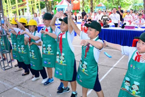 Sữa cô gái Hà Lan đồng hành cùng Sở GD&ĐT TP. HCM tại Hội thi vệ sinh an toàn thực phẩm 2018 Sữa cô gái Hà Lan đồng hành cùng Sở GD&ĐT TP. HCM tại Hội thi vệ sinh an toàn thực phẩm 2018