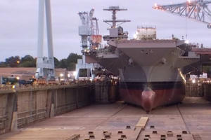 Hàng không mẫu hạm USS John F. Kennedy có thể mang tới 90 máy bay chiến đấu Hàng không mẫu hạm USS John F. Kennedy có thể mang tới 90 máy bay chiến đấu