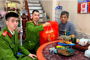Cao Bằng: Công an xã Hạ Lang kịp thời giúp đỡ đưa người bị đột quỵ đến bệnh viện cấp cứu dịp Tết