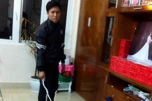 Người mẹ ruột đau đớn kể về đứa con 10 tuổi bị cha đẻ và mẹ kế bạo hành dã man