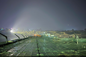 Hoàn thành cầu phao sông Lô, thông xe từ 6h ngày 16/2