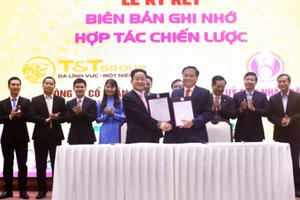 Tập đoàn T&T Group hợp tác chiến lược toàn diện với tỉnh Đồng Tháp Tập đoàn T&T Group hợp tác chiến lược toàn diện với tỉnh Đồng Tháp