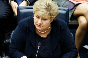 Thủ tướng Na Uy chơi Pokemon Go khi đang họp Quốc hội