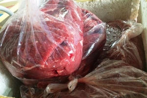 Chất cấm biến thịt lợn ôi thiu thành thịt bò chỉ sau 1 giờ