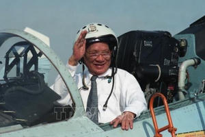 Đại tướng Lê Đức Anh - Vị Tướng luôn đi sát chiến trường