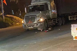 Tin TNGT ngày 16/11/2021: Đi học về, nữ sinh Lạng Sơn tử vong thương tâm dưới gầm xe container Tin TNGT ngày 16/11/2021: Đi học về, nữ sinh Lạng Sơn tử vong thương tâm dưới gầm xe container